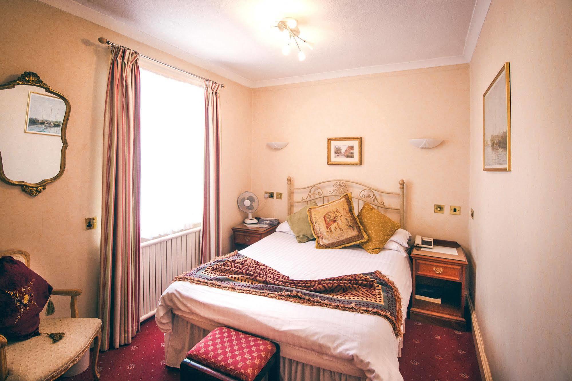 The Revere Hotel Ст. Хейлир Джерси Экстерьер фото